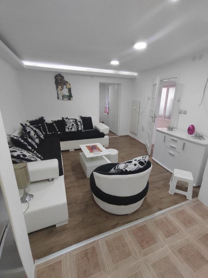 NiBilja'S House公寓 外观 照片